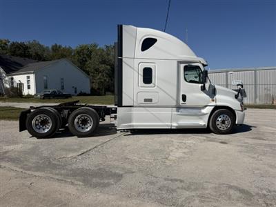 2017 Freightliner Cascadia 125