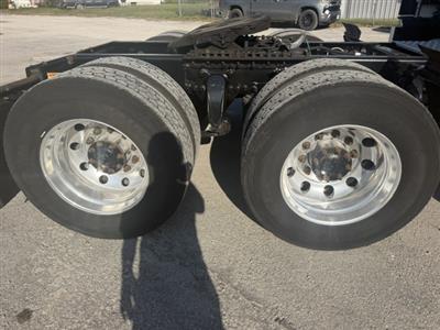2017 Freightliner Cascadia 125