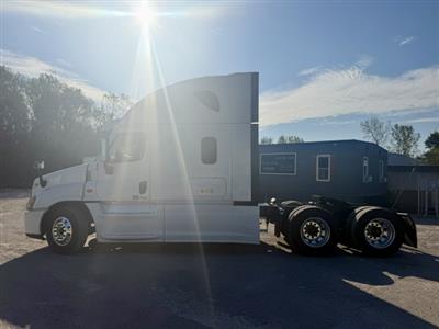 2017 Freightliner Cascadia 125