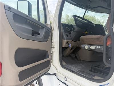 2015 Freightliner Cascadia 125