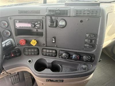 2015 Freightliner Cascadia 125