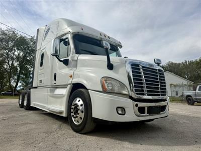 2015 Freightliner Cascadia 125
