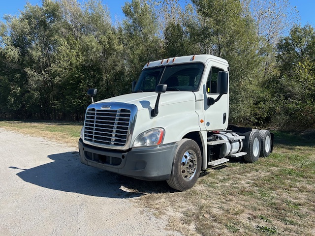 2016 Freightliner Cascadia 125