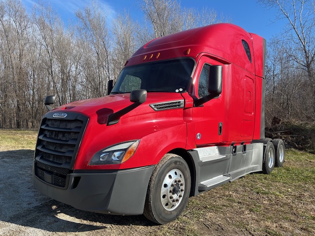 2020 Freightliner PT126SLP