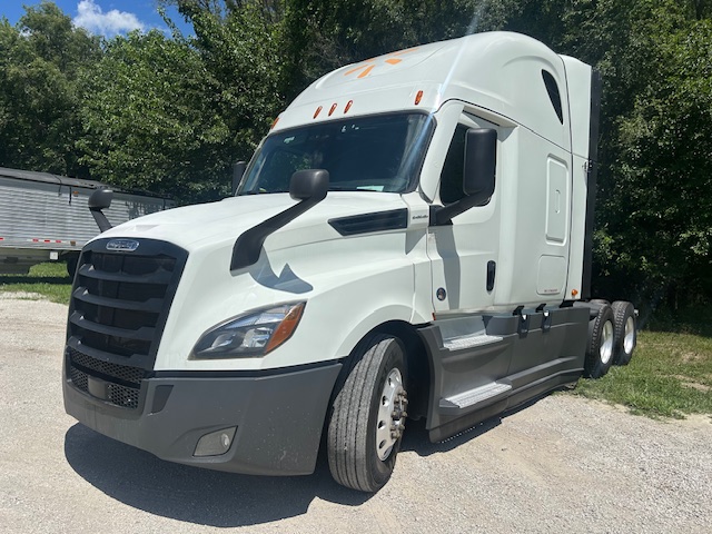 2021 Freightliner PT126SLP