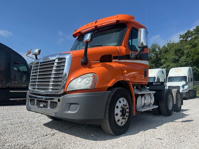 2013 Freightliner CA113DC