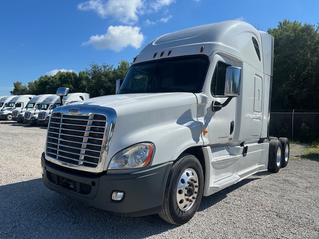 2016 Freightliner Cascadia 125