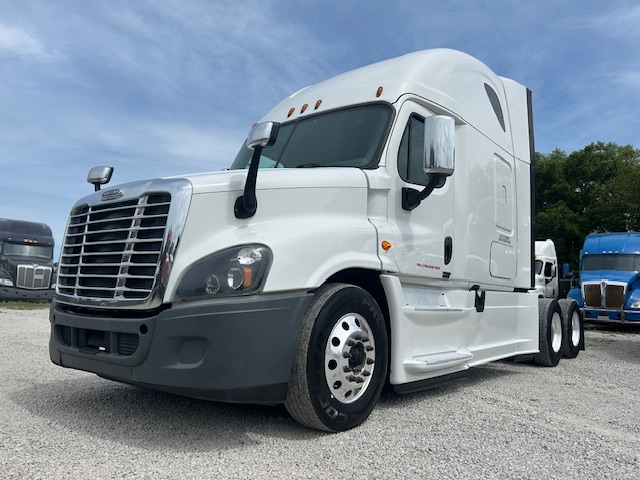 2017 Freightliner Cascadia 125