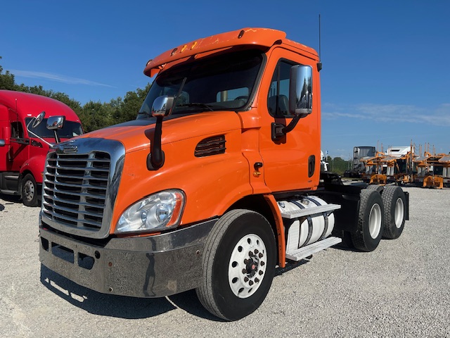 2013 Freightliner CA113DC