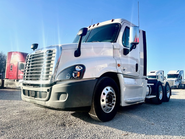 2018 Freightliner Cascadia 125