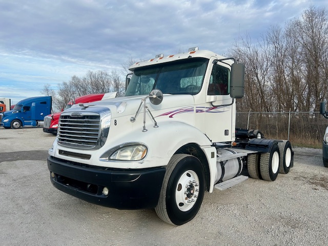 2006 Freightliner Columbia - 120