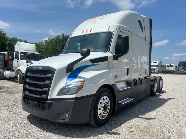 2021 Freightliner Cascadia 126