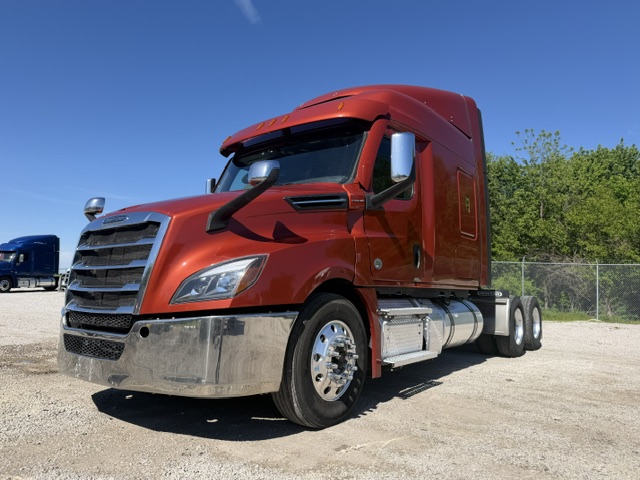 2021 Freightliner Cascadia 126