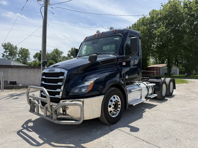 2021 Freightliner Cascadia 126