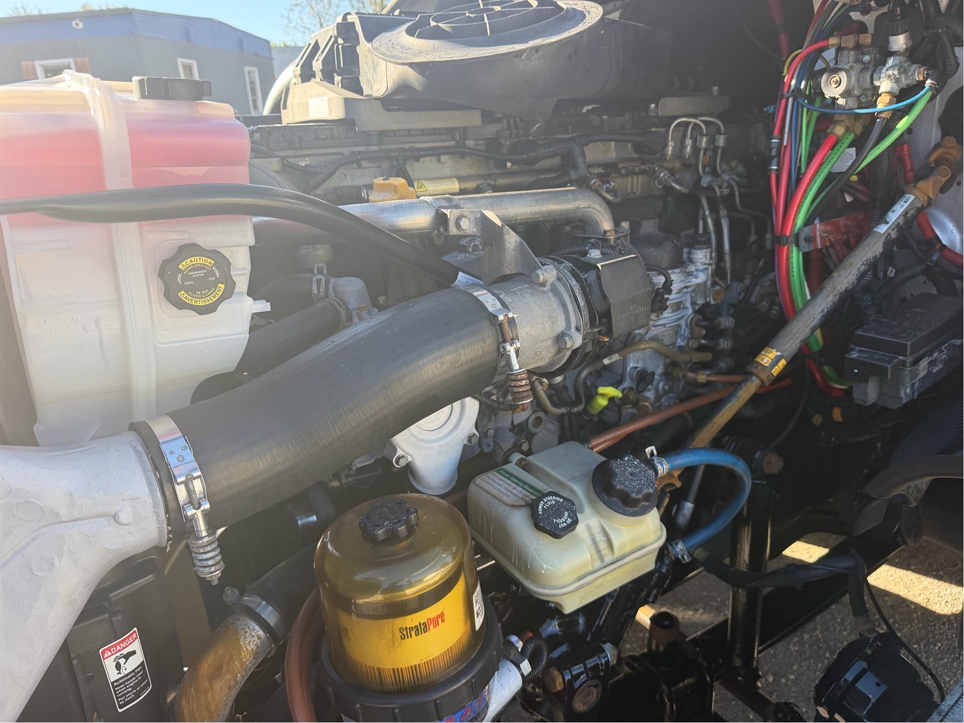 2017 Freightliner CA12564SLP - CA