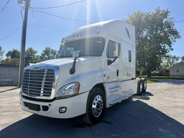 2017 Freightliner Cascadia 125