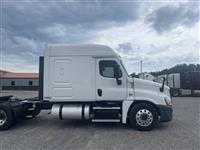 2019 Freightliner Cascadia 125