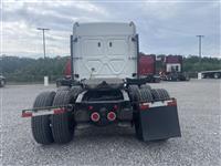 2019 Freightliner Cascadia 125