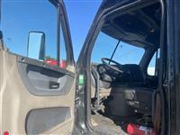 2016 Freightliner Cascadia 125