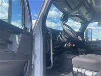 2023 Freightliner Cascadia126