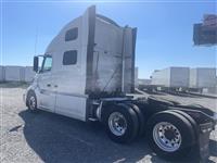 2023 Volvo VNL860