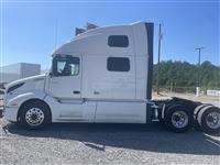 2023 Volvo VNL860
