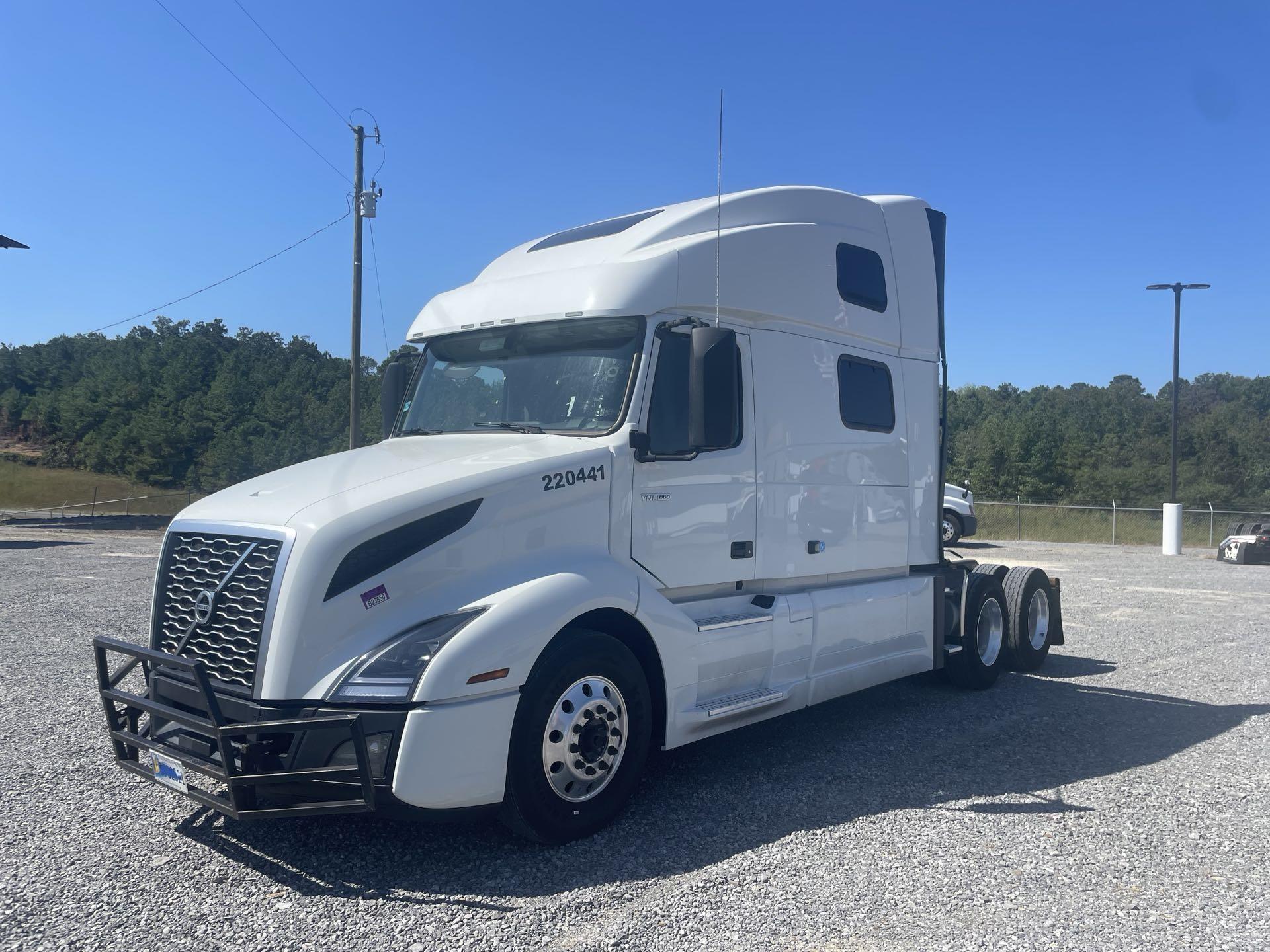 2023 Volvo VNL860