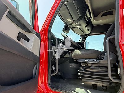 2021 Freightliner CASCADIA 116