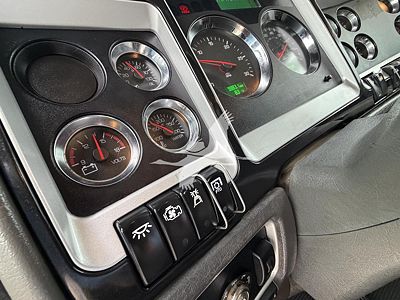 2016 Kenworth T800
