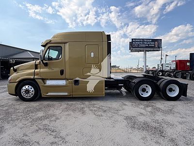 2015 Freightliner Cascadia 125