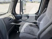 2016 Freightliner Cascadia 125