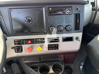2019 Freightliner CASCADIA 126