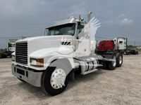 2012 Mack PINNACLE CHU613