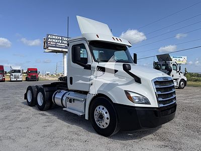2019 Freightliner CASCADIA 126