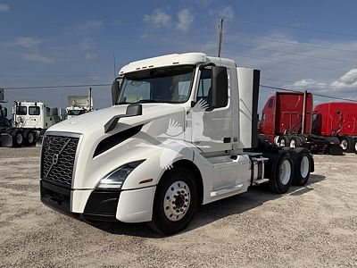 2020 Volvo VNL64T300