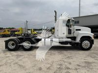 2012 Mack PINNACLE CHU613