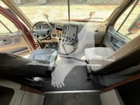2015 Freightliner Cascadia 125