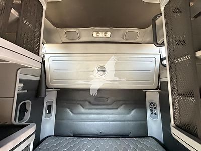 2011 Freightliner COLUMBIA 120