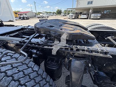 2019 Freightliner CASCADIA 126