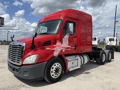 2018 Freightliner CASCADIA 113