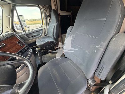 2015 Freightliner Cascadia 125