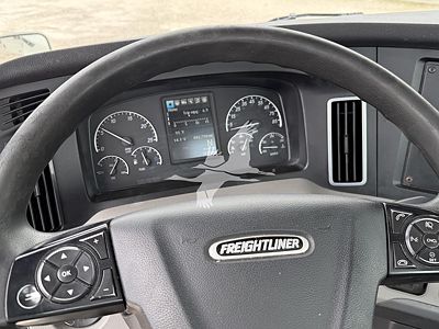 2020 Freightliner CASCADIA 126