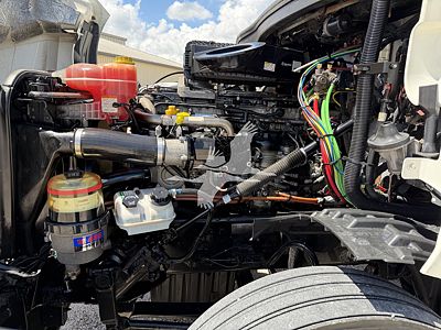 2019 Freightliner CASCADIA 126
