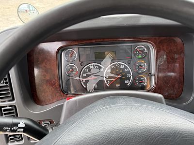 2013 Freightliner BUSINESS CLASS M2 112