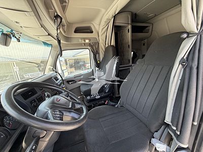 2021 Peterbilt 579