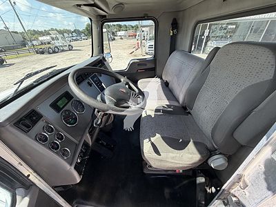 2011 Kenworth T370