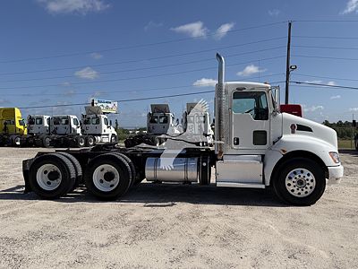 2011 Kenworth T370