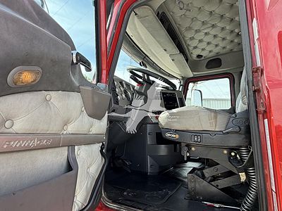 2017 Mack PINNACLE CXU613
