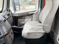 2015 Volvo VNM42T200