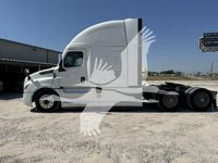 2020 Freightliner CASCADIA 126